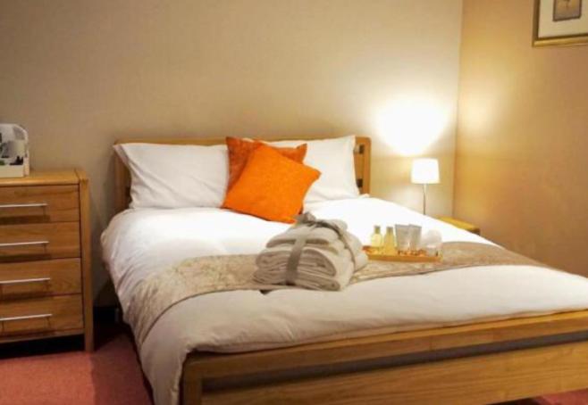 Stratton Cottage Guesthouse Біґґлсуейд Екстер'єр фото A bedroom at the hotel